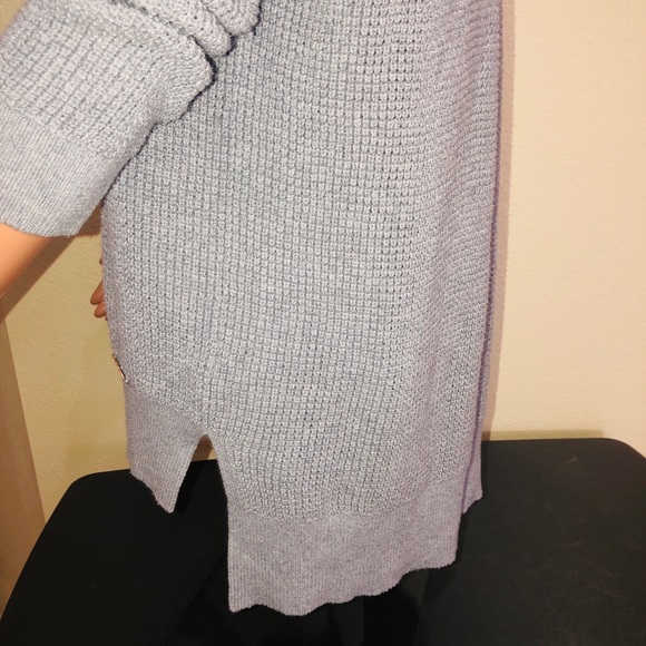 Michael Kors V Neck Slouchy Sweater - Picture 10 of 13